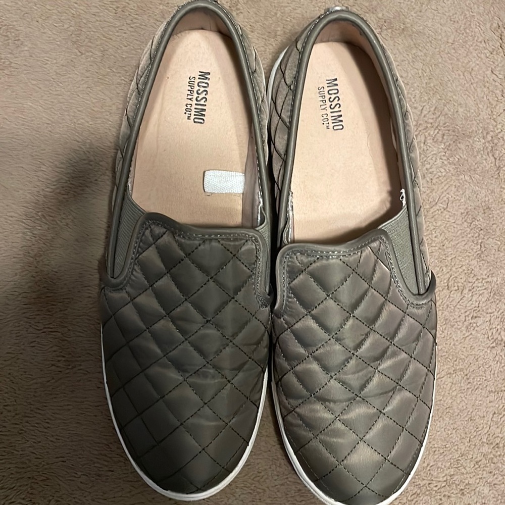 Mossimo army green slip on sneakers